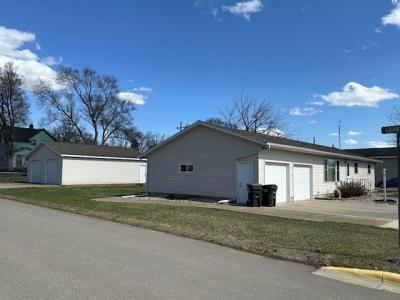 701 3rd Street, Barrett, Minnesota 56311, USA