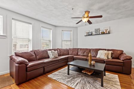 148-150 Leyden St , 2, Boston, Massachusetts 02128