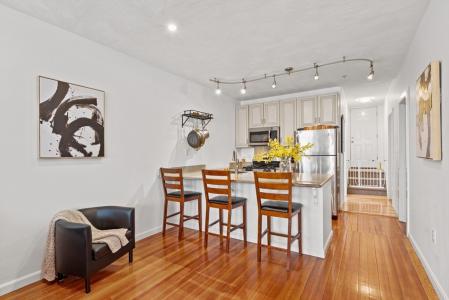 148-150 Leyden St , 2, Boston, Massachusetts 02128