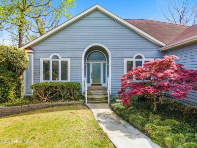 178 Edgewater Circle, Sunset Beach, North Carolina 28468