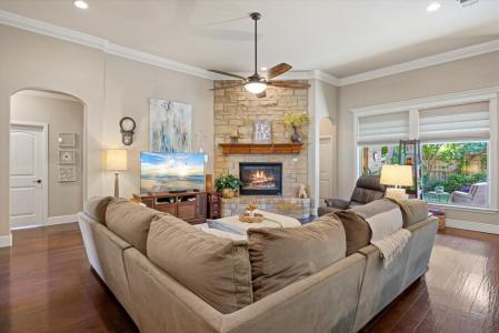 7010 Westover Drive, Granbury, Texas 76049, États-Unis