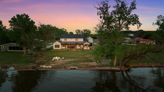 1163 Willow RD, Graford, Texas 76449, États-Unis