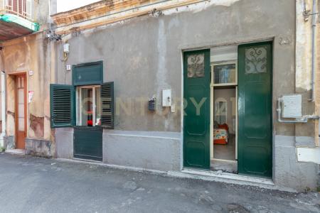 Via Pennisi, San Giovanni La Punta, Sicilia 95037, Italia