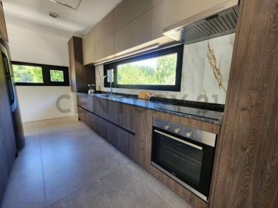 Club de Campo Dos Valles 53, San Carlos De Bariloche, Rio Negro 8400, Argentina