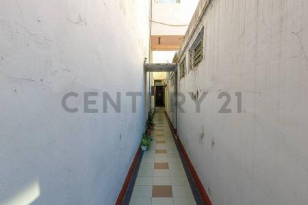Venezuela 2256, Balvanera, Capital Federal 1032, Arjantin