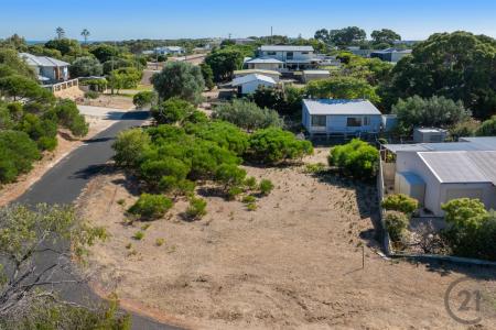 12 Southern Road, Preston Beach, WA 6215, Australia