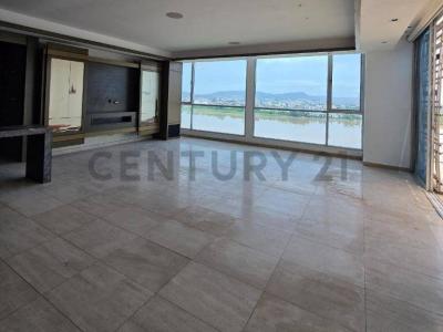 Edificio River Towers s/n, Guayaquil, Guayas 00001, エクアドル