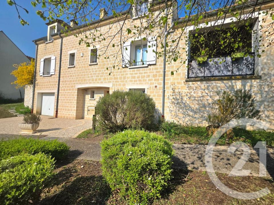 Chambly, Picardie 60230, アキタン