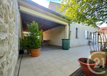 Chambly, Picardie 60230, アキタン