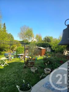 Chambly, Picardie 60230, アキタン