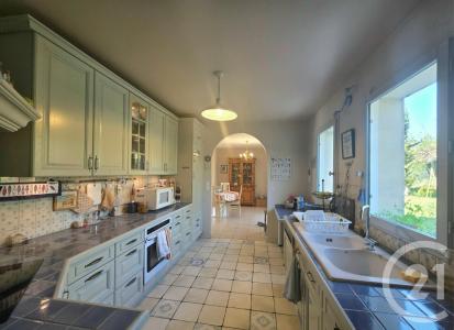 Chambly, Picardie 60230, アキタン