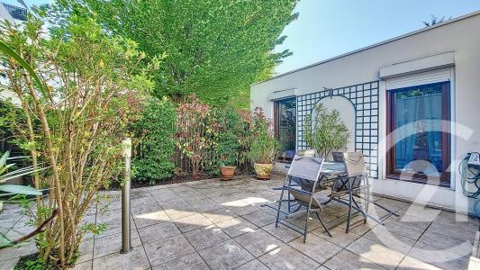 Champs Sur Marne, Île-de-France 77420, Франция