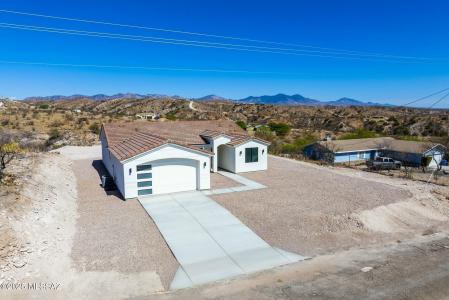 1051 Calle Coyote, Rio Rico, Arizona 85648, USA