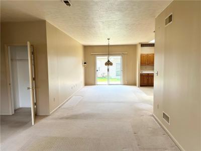 2750 Iowa Dr 26, Lower Burrell, Pennsylvanie 15068, États-Unis