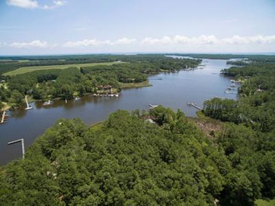 180 Tall Pines Drive, Oriental, Caroline Du Nord 28571, États-Unis