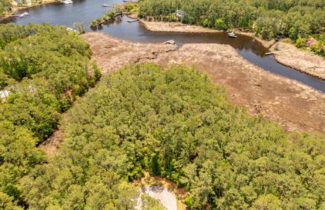 180 Tall Pines Drive, Oriental, Caroline Du Nord 28571, États-Unis