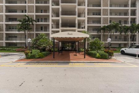 3000 N Palm Aire Dr. #601, Pompano Beach, Флорида 33069, Соединенные Штаты