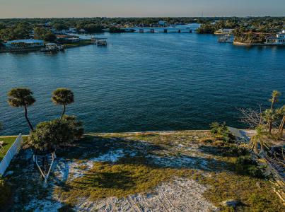 901 Eden Isle Dr NE, St Petersburg, Florida 33704