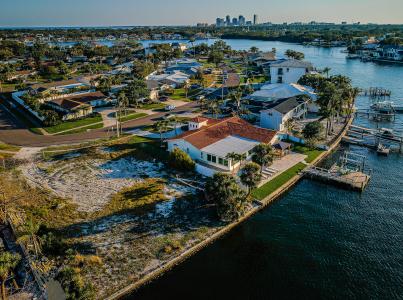 901 Eden Isle Dr NE, St Petersburg, Florida 33704