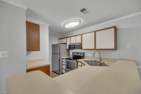 107 Stratford Dr Unit I, Williamsburg, Virginia 23185, Amerika Birleşik Devletleri