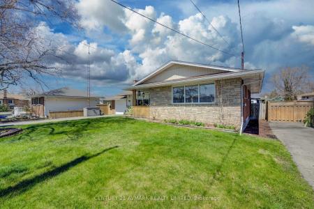 273 LAKESHORE ROAD, St. Catharines, 安大略省 L2M 1R9, 加拿大