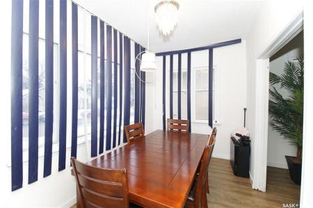 1428 QUEEN STREET, Regina, Saskatchewan S4T 4B8, Canada