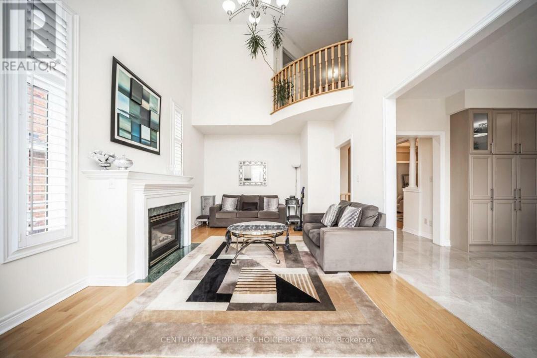 810 CRAIG CARRIER COURT, Mississauga (meadowvale Village), Ontario L5W 1A6, Canada