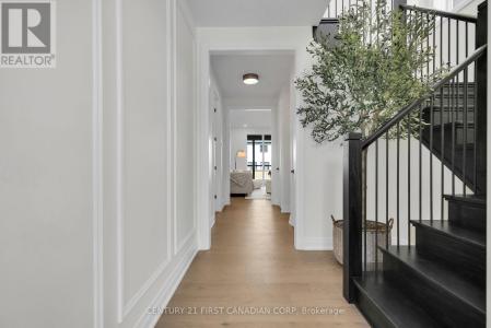 1918 FOUNTAIN GRASS DRIVE, London South (south B), 安大略省 N6K 4P9, 加拿大