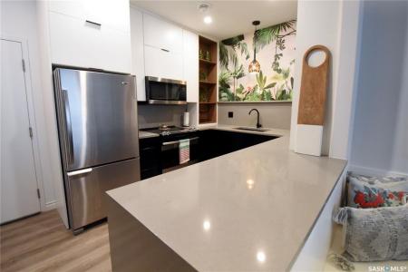 1867 HAMILTON STREET, Regina, サスカチュワン州 S4P 2C2, カナダ