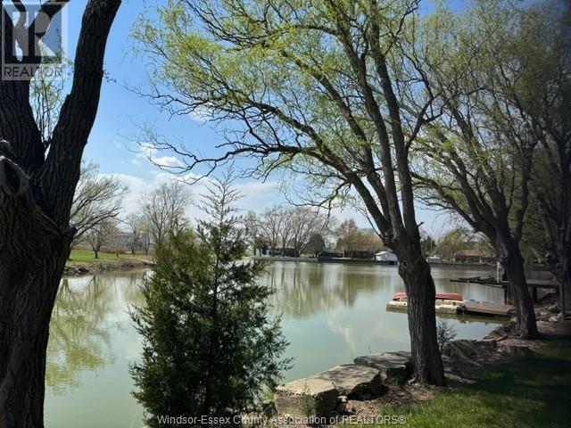 429 EAST RUSCOM RIVER ROAD, Lakeshore, أونتاريو N0R 1S0, كندا 