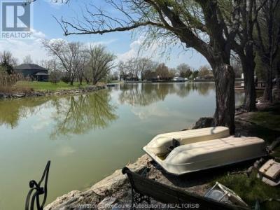 429 EAST RUSCOM RIVER ROAD, Lakeshore, أونتاريو N0R 1S0, كندا 
