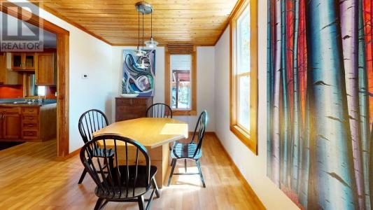 2034 CLIFF STREET, Rossland, Britisch-Kolumbien V0G 1Y0, Kanada
