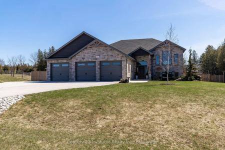 202 MEREDITH WAY, Chatsworth, Онтарио N0H 1G0, Канада