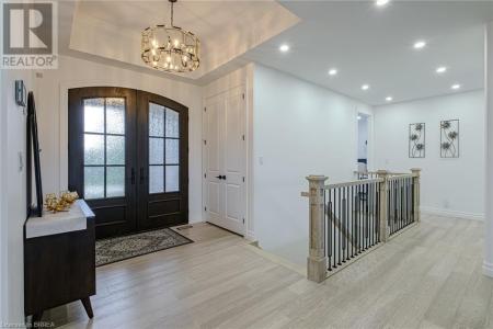 18 BANNISTER STREET, Oakland, Ontario N0E 1L0, Kanada