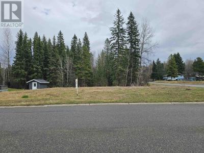 2204 MCTAVISH DRIVE, Prince George, Columbia Britannica V2K 5R5, Canada