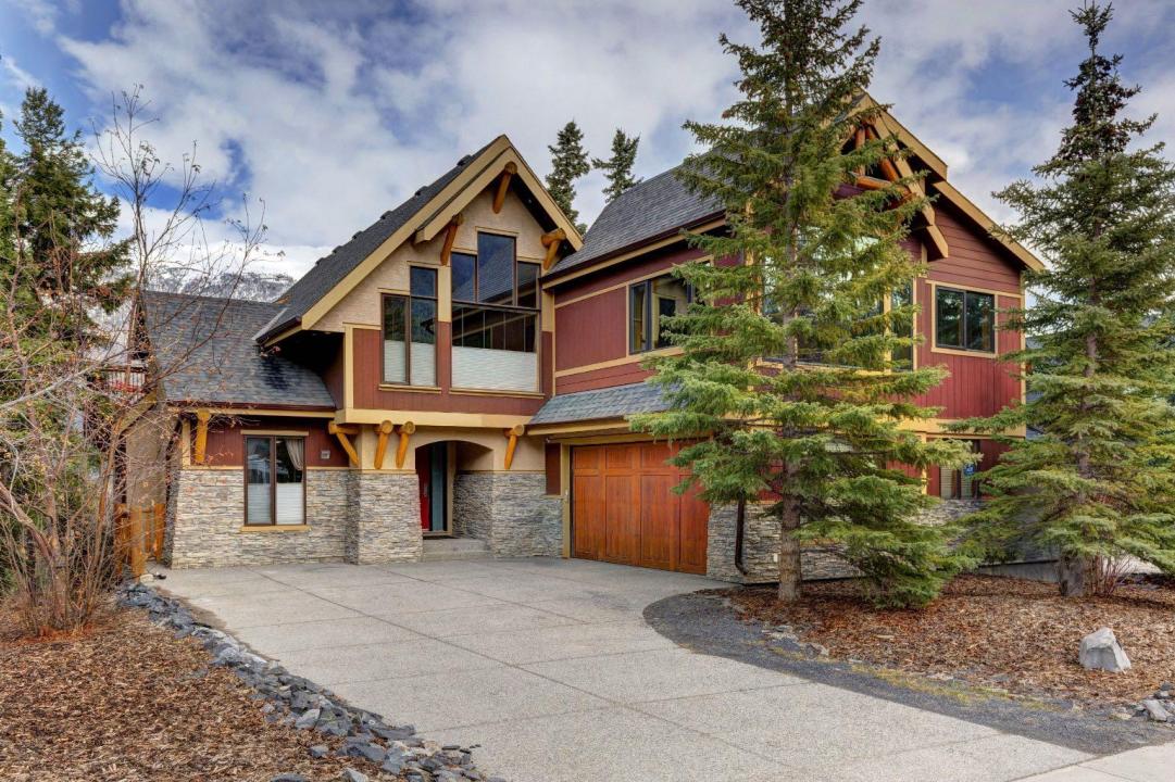 207 MISKOW CLOSE, Canmore, 阿爾伯塔 T1W 3G7, 加拿大