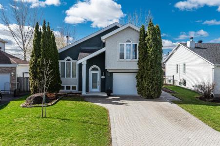 1545  Rue Georges-Bouchard, Chambly, Quebec J3L 5Y4, Canada