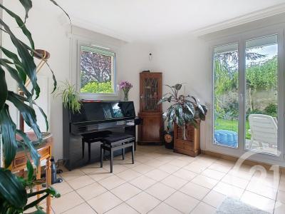 Montmagny, Île-de-France 95360, France