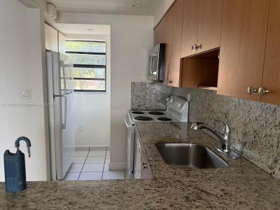 2692 W 60th St 80, Hialeah, Florida 33016, Stati Uniti
