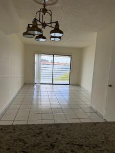 2692 W 60th St 80, Hialeah, Florida 33016, Stati Uniti