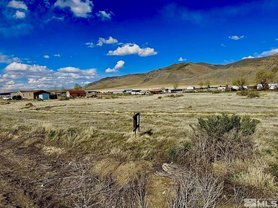 225 Hawk Street, Winnemucca, Nevada 89445, USA