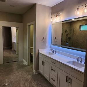Brecksville, Ohio 44141