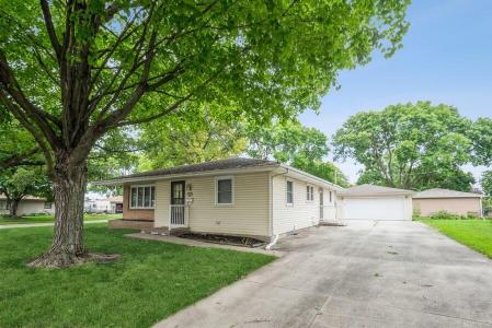 214 SE 9th Street, Ankeny, איווה 50021, ארצות הברית של אמריקה