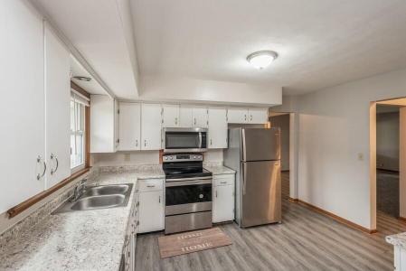 214 SE 9th Street, Ankeny, איווה 50021, ארצות הברית של אמריקה