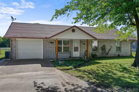 311 N 1st Street, Porum, Oklahoma 74455, USA