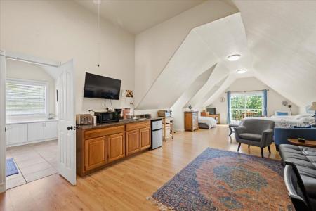 2000 Oak Knoll Court, Placerville, California 95667, USA
