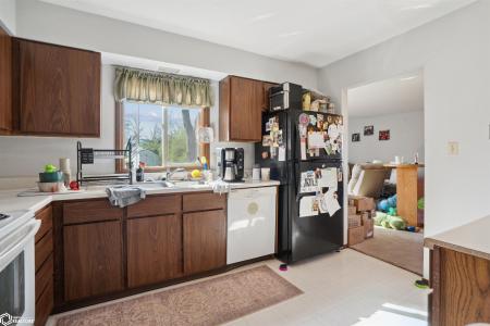1204 S 12th Street 5, Marshalltown, أيوا 50158, الولايات المتحدة