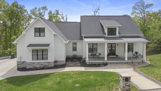 162 Woodhaven Drive, Huntington, West Virginia 25701