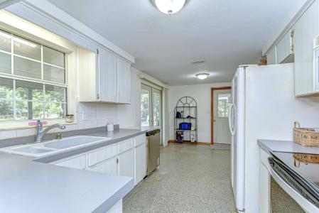 37348 Tucker Road, Zephyrhills, Florida 33541, USA
