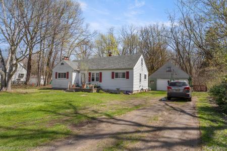 19497 Inkster St Road, Brownstown Twp, Michigan 48174, États-Unis